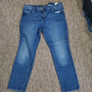 Old Navy Original Mid Rise Ladies jeans size 16